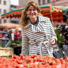 sensor-Marktspaziergang mit der neuen Mainzer Stadtschreiberin Anna Katharina Hahn